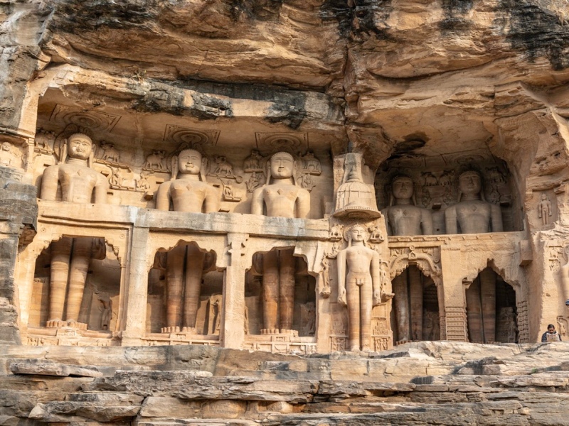 The Rock-cut Jain monuments of Gwalior – Siddhanchal (Urvai Group)